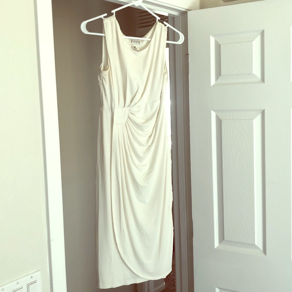 Beautiful White Dress!